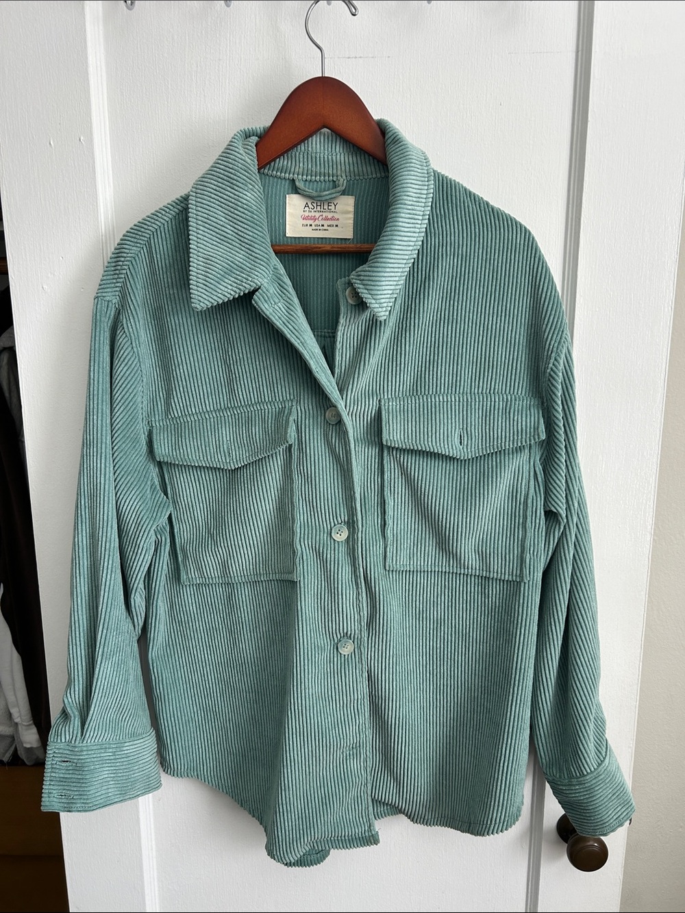 Ashley By 26 International Corduroy Utility Shacket in Sage